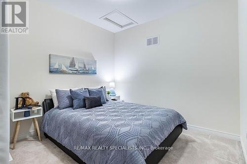 39 Adventura Road, Brampton, ON - Indoor Photo Showing Bedroom