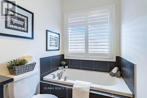 39 Adventura Road, Brampton, ON - Indoor Photo Showing Bathroom