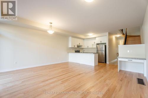 1405 Oakmont Common, Burlington, ON - Indoor Photo Showing Kitchen