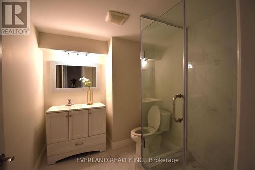 148 Rothbury Road, Richmond Hill, ON - Indoor Photo Showing Bathroom