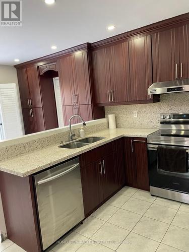 80 Loons Call Crescent, Brampton, ON - Indoor Photo Showing Kitchen With Double Sink