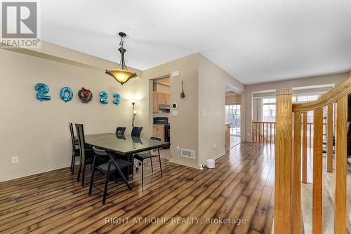 549 Ashbourne Crescent, Ottawa, ON - Indoor Photo Showing Dining Room