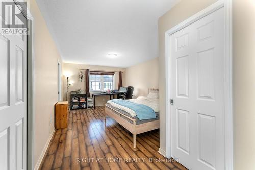 549 Ashbourne Crescent, Ottawa, ON - Indoor Photo Showing Bedroom