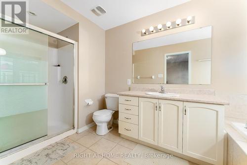 549 Ashbourne Crescent, Ottawa, ON - Indoor Photo Showing Bathroom