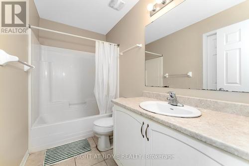 549 Ashbourne Crescent, Ottawa, ON - Indoor Photo Showing Bathroom