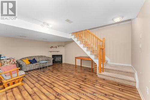 549 Ashbourne Crescent, Ottawa, ON - Indoor Photo Showing Other Room