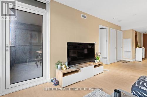 1612 - 80 Queens Wharf Road E, Toronto, ON - Indoor Photo Showing Other Room