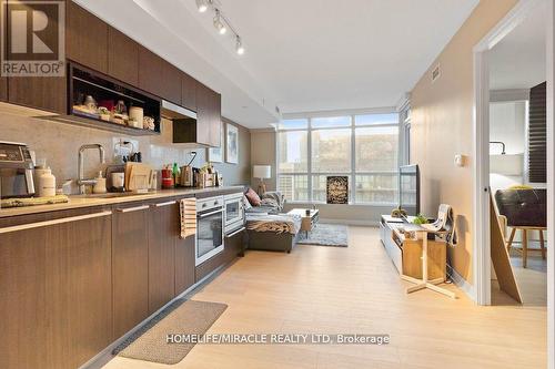 1612 - 80 Queens Wharf Road E, Toronto, ON - Indoor Photo Showing Kitchen