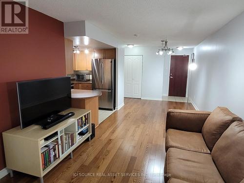 506 - 4080 Living Arts Drive, Mississauga, ON - Indoor Photo Showing Living Room