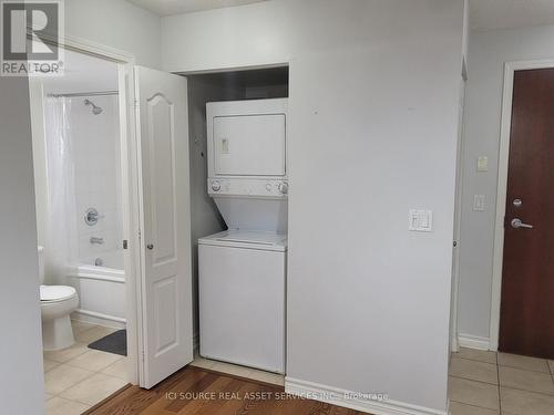 506 - 4080 Living Arts Drive, Mississauga, ON - Indoor Photo Showing Laundry Room