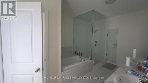 8 Eastman Drive, Brampton, ON - Indoor Photo Showing Bathroom