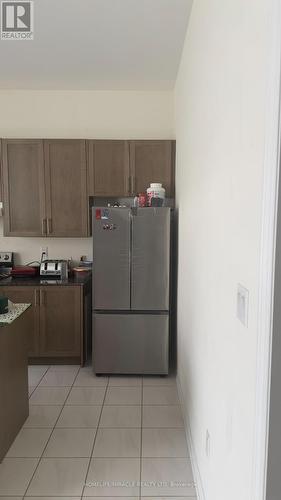 8 Eastman Drive, Brampton, ON - Indoor Photo Showing Kitchen