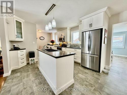 8 Otter Crescent, South Bruce, ON - Indoor Photo Showing Kitchen