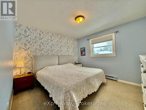 8 Otter Crescent, South Bruce, ON - Indoor Photo Showing Bedroom