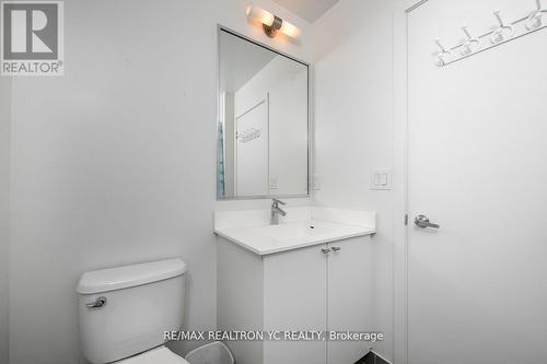 405 - 18 Rean Drive, Toronto, ON - Indoor Photo Showing Bathroom