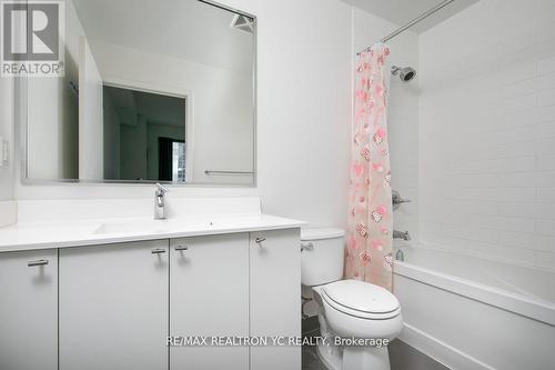 405 - 18 Rean Drive, Toronto, ON - Indoor Photo Showing Bathroom