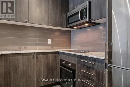 405 - 18 Rean Drive, Toronto, ON - Indoor Photo Showing Kitchen