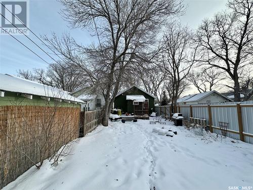 1222 Robinson Street, Regina, SK - Outdoor With Backyard