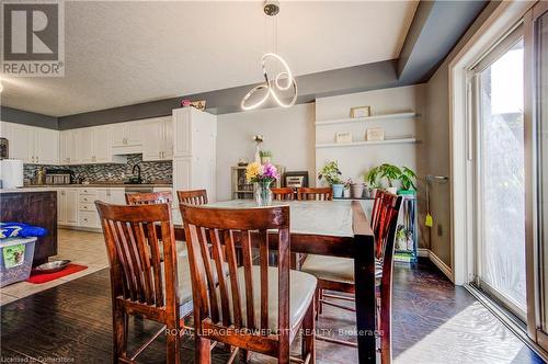 187 Huck Crescent, Kitchener, ON - Indoor Photo Showing Dining Room