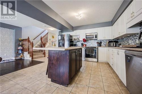 187 Huck Crescent, Kitchener, ON - Indoor Photo Showing Kitchen