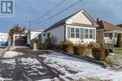 32 Crown St Street, Quinte West, ON - Outdoor