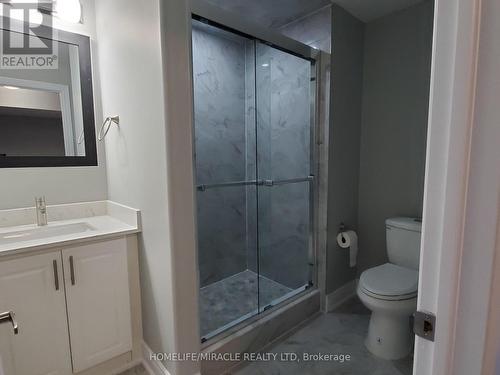 6 Taurus Road, Brampton, ON - Indoor Photo Showing Bathroom