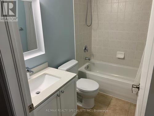 3746 Nightstar Drive, Mississauga, ON - Indoor Photo Showing Bathroom