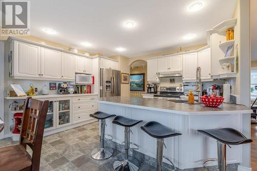 1002 Peachcliff Drive, Okanagan Falls, BC - Indoor Photo Showing Kitchen