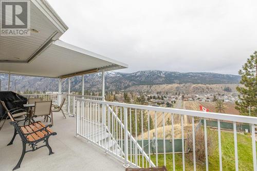 1002 Peachcliff Drive, Okanagan Falls, BC - Outdoor With Exterior