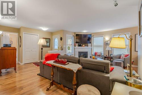 1002 Peachcliff Drive, Okanagan Falls, BC - Indoor Photo Showing Living Room With Fireplace