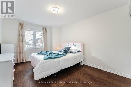 369 Snoek Point, Milton, ON - Indoor Photo Showing Bedroom