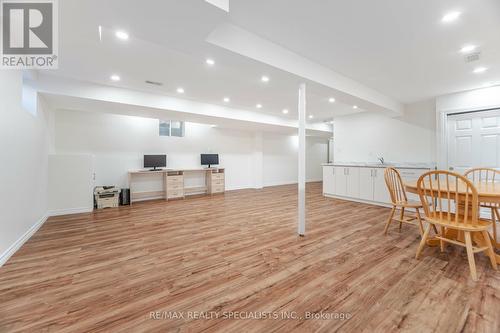 369 Snoek Point, Milton, ON - Indoor Photo Showing Dining Room