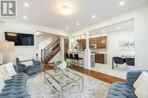 369 Snoek Point, Milton, ON - Indoor Photo Showing Living Room