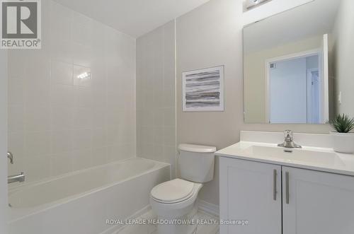 108 - 1565 Rose Way, Milton, ON - Indoor Photo Showing Bathroom