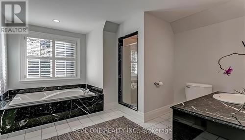 1171 Westdale Road, Oakville, ON - Indoor Photo Showing Bathroom