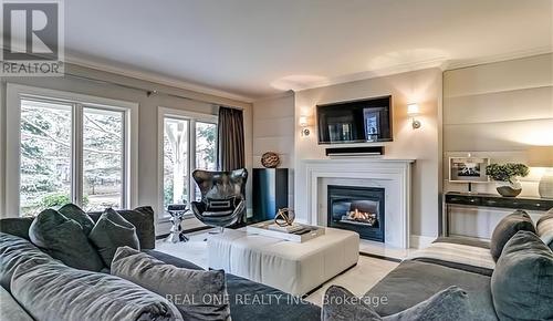 1171 Westdale Road, Oakville, ON - Indoor Photo Showing Living Room With Fireplace