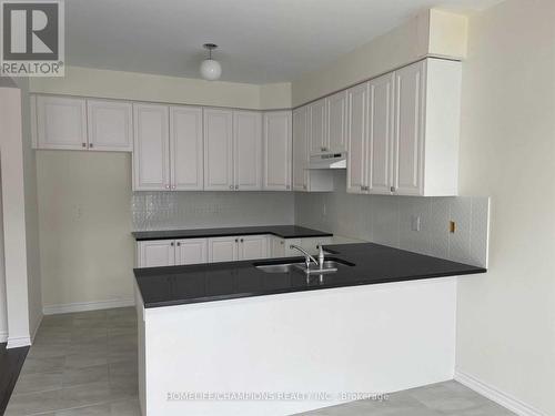 415 Sadler Way, Peterborough, ON - Indoor Photo Showing Kitchen With Double Sink