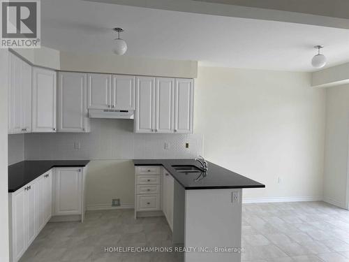 415 Sadler Way, Peterborough, ON - Indoor Photo Showing Kitchen With Double Sink