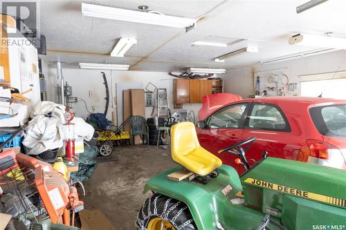 111 Government Road, Dundurn, SK - Indoor Photo Showing Garage