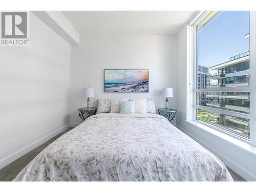 9Xx 3331 No 3 Road, Richmond, BC - Indoor Photo Showing Bedroom