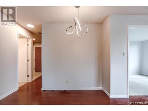 5Xx 5933 Cooney Road, Richmond, BC - Indoor Photo Showing Other Room