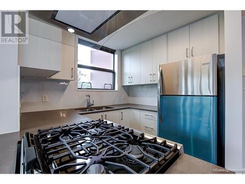 5Xx 5933 Cooney Road, Richmond, BC - Indoor Photo Showing Kitchen With Double Sink