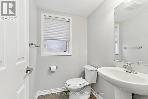 8 Toledo Lane, Brampton, ON - Indoor Photo Showing Bathroom