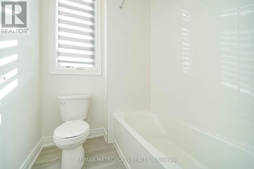 22 Wraggs Road, Bradford West Gwillimbury, ON - Indoor Photo Showing Bathroom