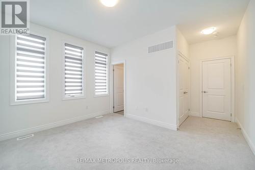 22 Wraggs Road, Bradford West Gwillimbury, ON - Indoor Photo Showing Other Room