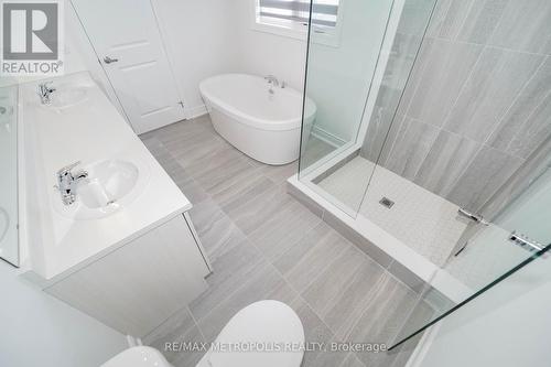 22 Wraggs Road, Bradford West Gwillimbury, ON - Indoor Photo Showing Bathroom