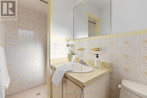 56 Fairchild Avenue, Toronto, ON - Indoor Photo Showing Bathroom