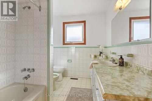 56 Fairchild Avenue, Toronto, ON - Indoor Photo Showing Bathroom