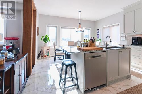 29 Nadmarc Court, Essa, ON - Indoor Photo Showing Kitchen