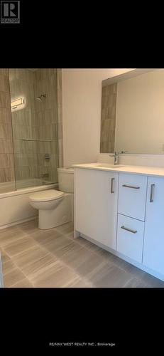 211 - 7549B Kalar Road, Niagara Falls, ON - Indoor Photo Showing Bathroom